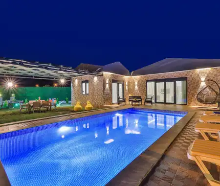 Villa Eylül Sarıbelen | Kaş Kalkan Jakuzili Havuzlu Kiralık Villa