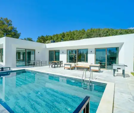 Villa Earth 7