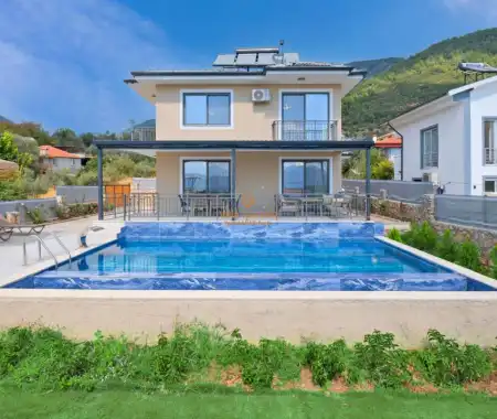 Villa Veritas