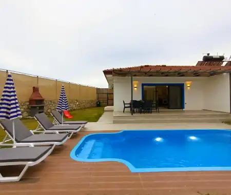 Villa Zirkon Trio