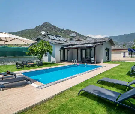 Villa Clove Pink