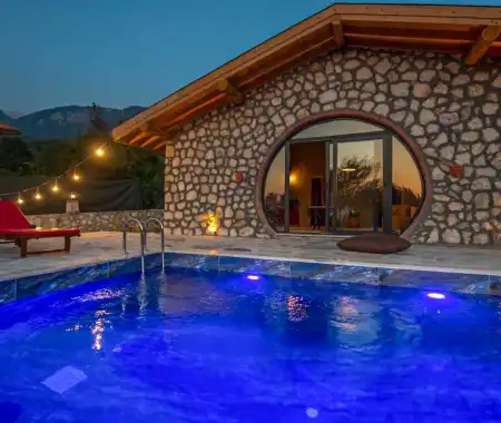 Villa Grande Honey