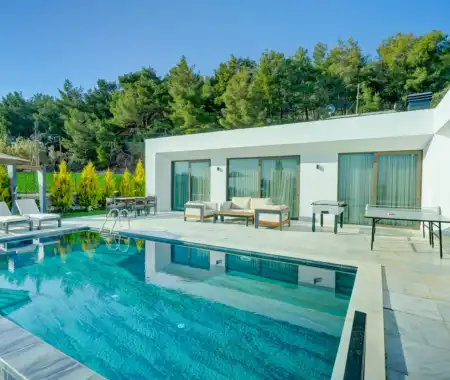 Villa Pluto 1
