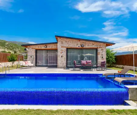 Villa Zeyna | Kaş Kalkan Jakuzili Muhafazakar Kiralık Villa