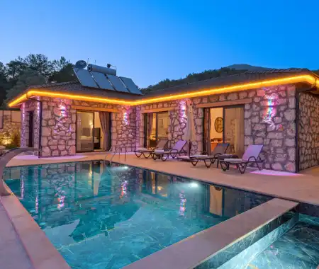 Villa İncirlibahçe | Fethiye Havuzlu Jakuzili Muhafazakar Kiralık Villa