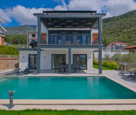 Villa Toharya 2