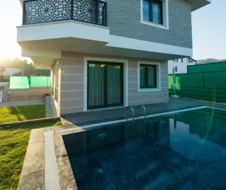 Villa Enis