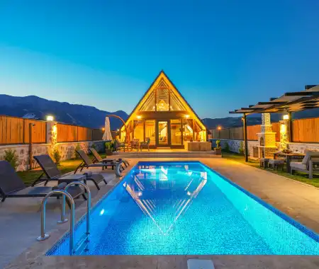 Villa Lush
