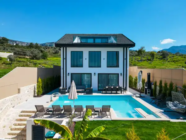 Villa Aliza