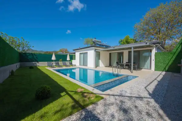 Villa Belcehan Limon Luxo