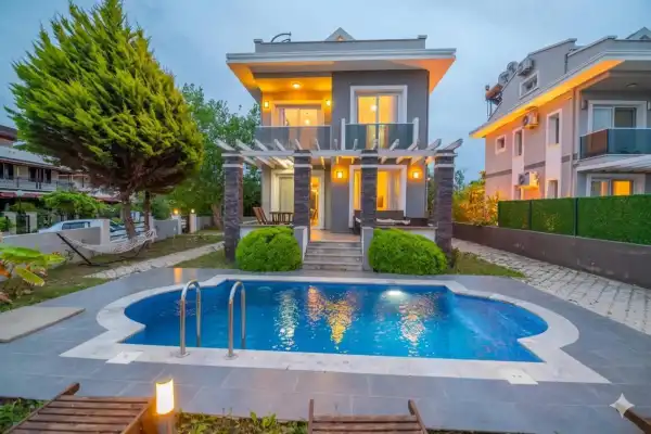 Villa Elora