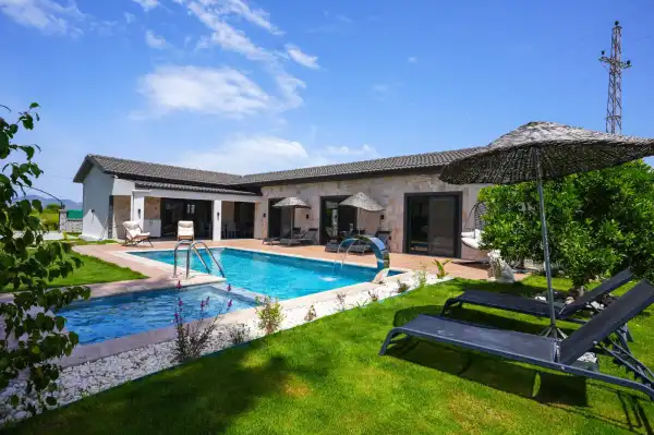 Villa Lagoon